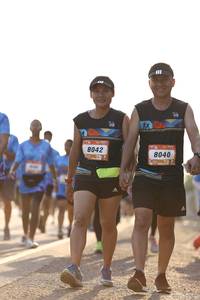 BIB: 8042, 8040
                            <button type="button" onclick="openModal(3105392)" class="btn btn-primary btn-sm float-right btn-popup" data-toggle="modal" data-target=".modal-high-quality">
                        <i class="fas fa-shopping-cart"></i> Add to Cart
                    </button>
                                            <button type="button" onclick="isThisMe(3105392, true)" class="btn btn-success btn-sm float-right btn-popup btn-isme hidden" data-toggle="tooltip" data-placement="bottom" title="นี่คือรูปของคุณใช่ไหม คลิกที่นี่เพื่อเอาเข้าอัลบั้ม">
                        <i class="fas fa-plus"></i> Add to album
                    </button>
                    <button type="button" onclick="isThisMe(3105392, false)" class="btn btn-warning btn-sm float-right btn-popup btn-isnotme hidden">
                        <i class="fas fa-ban"></i> Remove from album
                    </button>